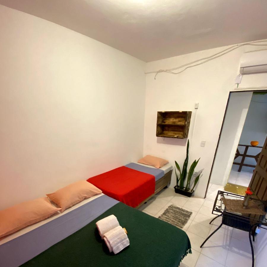 La Casita Hostel Pf Praia do Forte Esterno foto